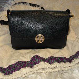 SOLD🛑 leather Tory, Burch shoulder bag come with dust bag